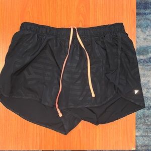 athletic old navy shorts.